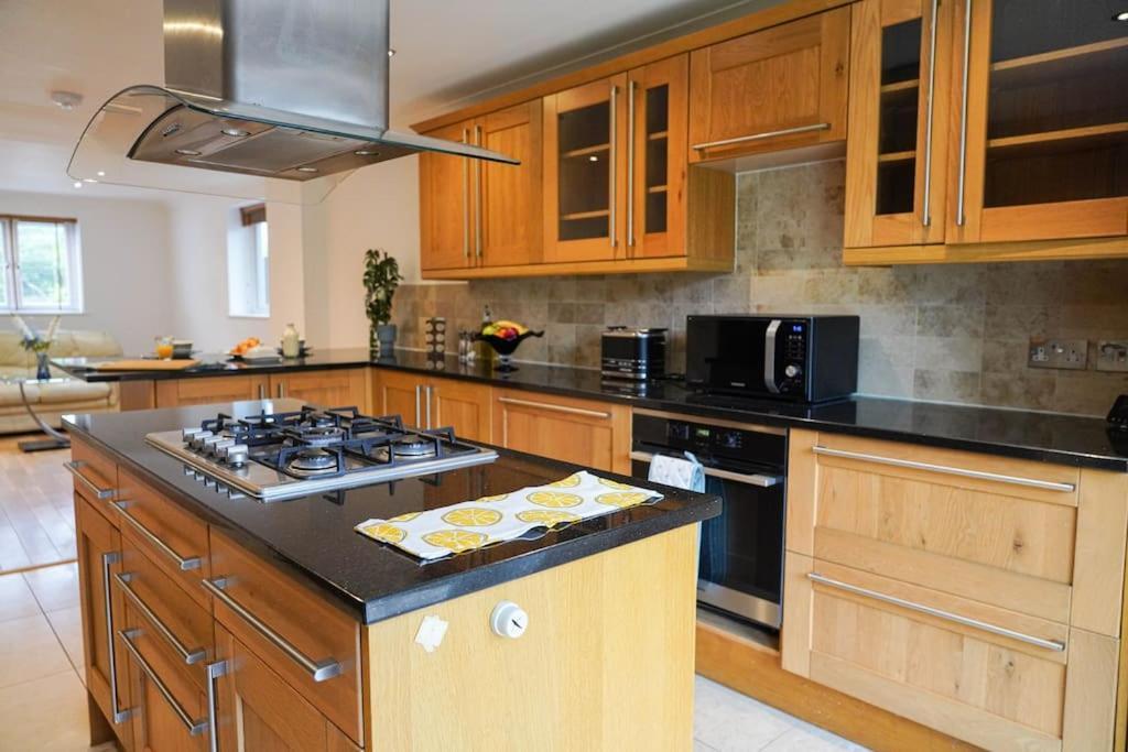 Large 4-Bed House For Up To 7 Guests W 2X Parking Βίλα Οξφόρδη Εξωτερικό φωτογραφία